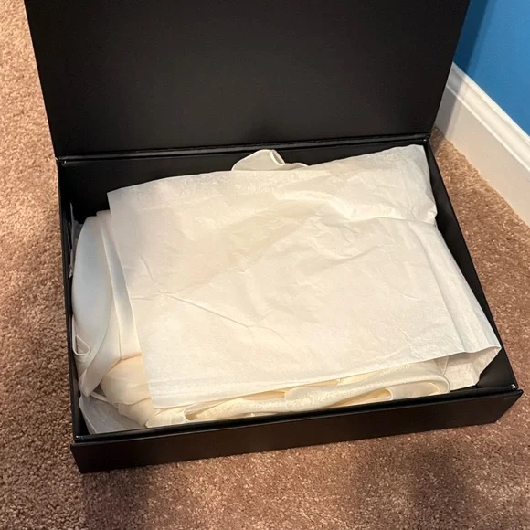 Arotagas Mirenza Dress - Picture 9 of 9